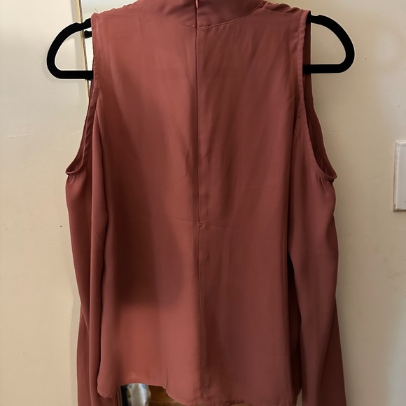 Olivaceous Turtleneck Cold Shoulder Blouse - Picture 3 of 4